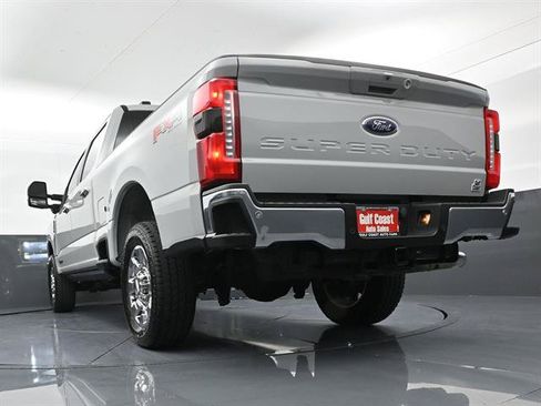 Used 2025 Ford F250 Lariat w/ Lariat Ultimate Package AWD/4WD image 35