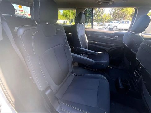 Used 2023 Jeep Grand Cherokee L Laredo AWD/4WD image 28