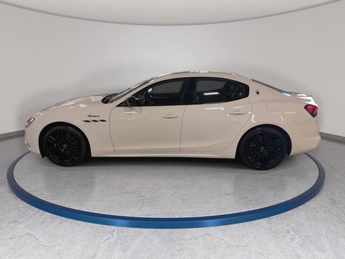 Used 2023 Maserati Ghibli Modena RWD image 8