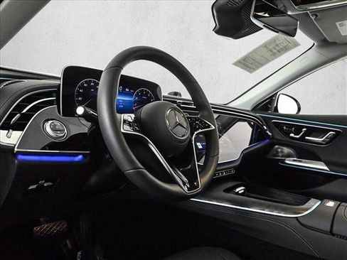 Certified 2026 Mercedes-Benz E 350 4MATIC Sedan image 10