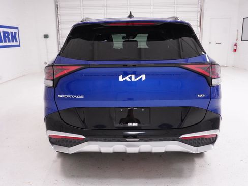 Used 2023 Kia Sportage SX image 6