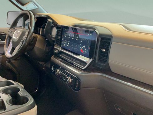 Used 2022 GMC Sierra 1500 SLE AWD/4WD image 36