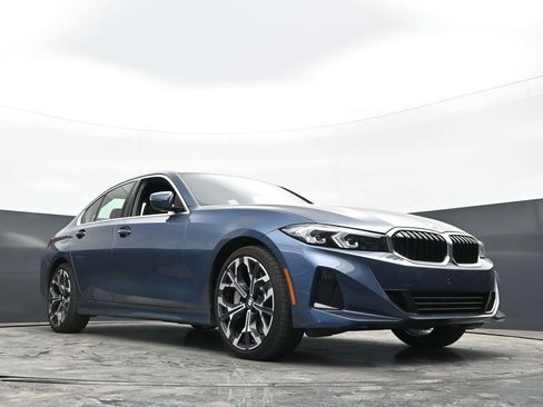Used 2025 BMW 330i Sedan w/ M Sport Package RWD image 20