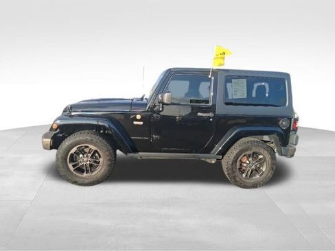 Used 2016 Jeep Wrangler Sahara image 5