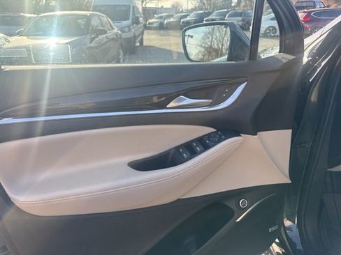 Used 2020 Buick Enclave Essence w/ Sound and Sites Package image 9