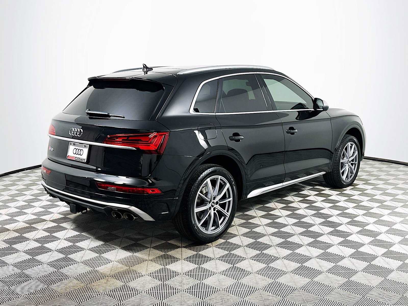Used 2022 Audi SQ5 Premium Plus w/ Premium Plus Package AWD/4WD image 7