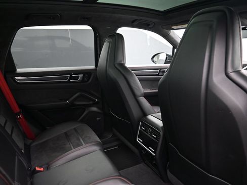 Certified 2023 Porsche Cayenne GTS w/ Assistance Package AWD/4WD image 7