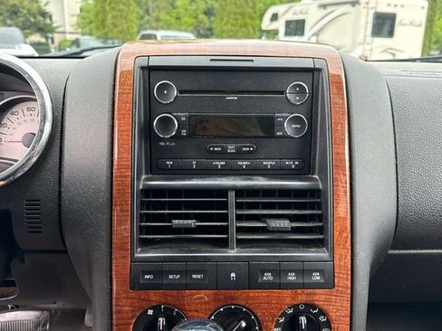 Used 2010 Ford Explorer Eddie Bauer AWD/4WD image 20