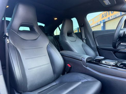 Used 2020 Mercedes-Benz CLA 250 image 16