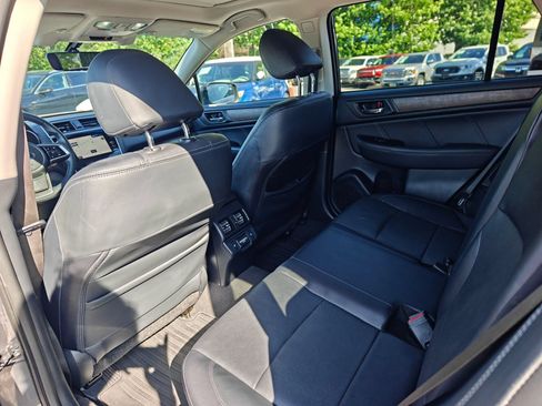 Used 2018 Subaru Outback 2.5i Limited AWD/4WD image 33