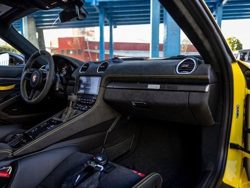 Certified 2023 Porsche 718 Cayman GT4 RS RWD image 36