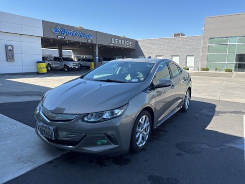 Used 2017 Chevrolet Volt Premier w/ Driver Confidence II Package image 1