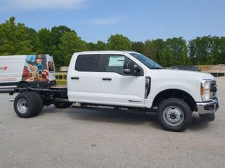 New 2025 Ford F350 XL w/ XL Chrome Package video 2