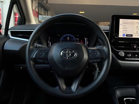 Used 2026 Toyota Corolla LE FWD image 32