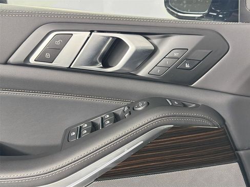 New 2026 BMW X5 xDrive40i w/ M Sport Package image 17