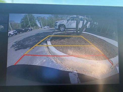 Used 2023 Hyundai Venue SEL w/ Cargo Package image 10