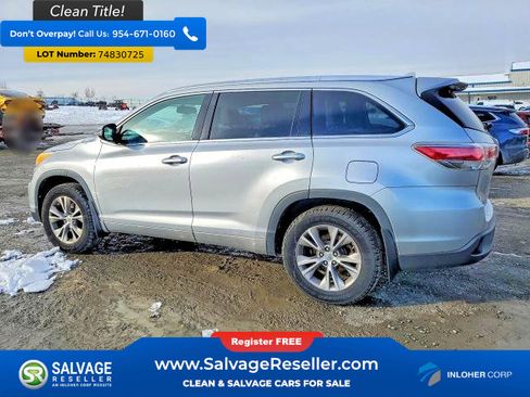 Used 2014 Toyota Highlander XLE image 3