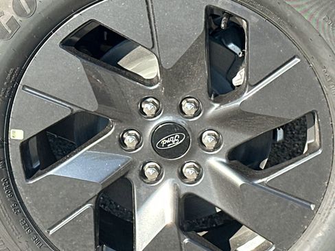 New 2025 Ford F150 Lightning Flash AWD/4WD image 5