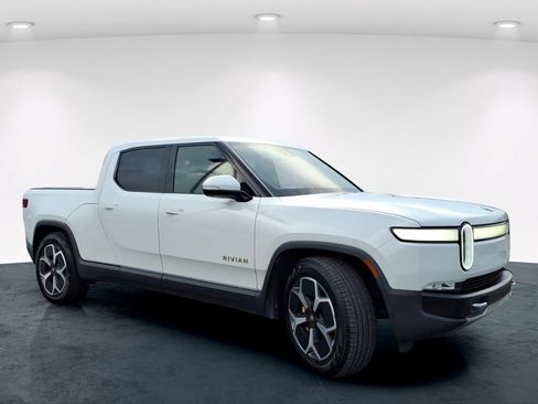Used 2022 Rivian R1T Adventure AWD/4WD image 4