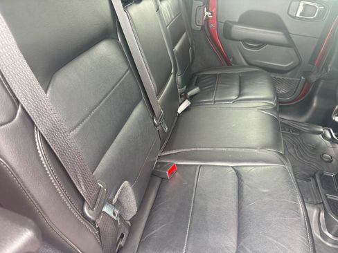 Used 2021 Jeep Wrangler Unlimited Sahara AWD/4WD image 49