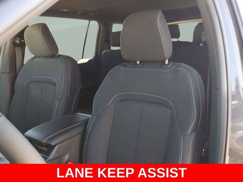 New 2025 Jeep Grand Cherokee L Laredo w/ Luxury Tech Group I RWD image 15