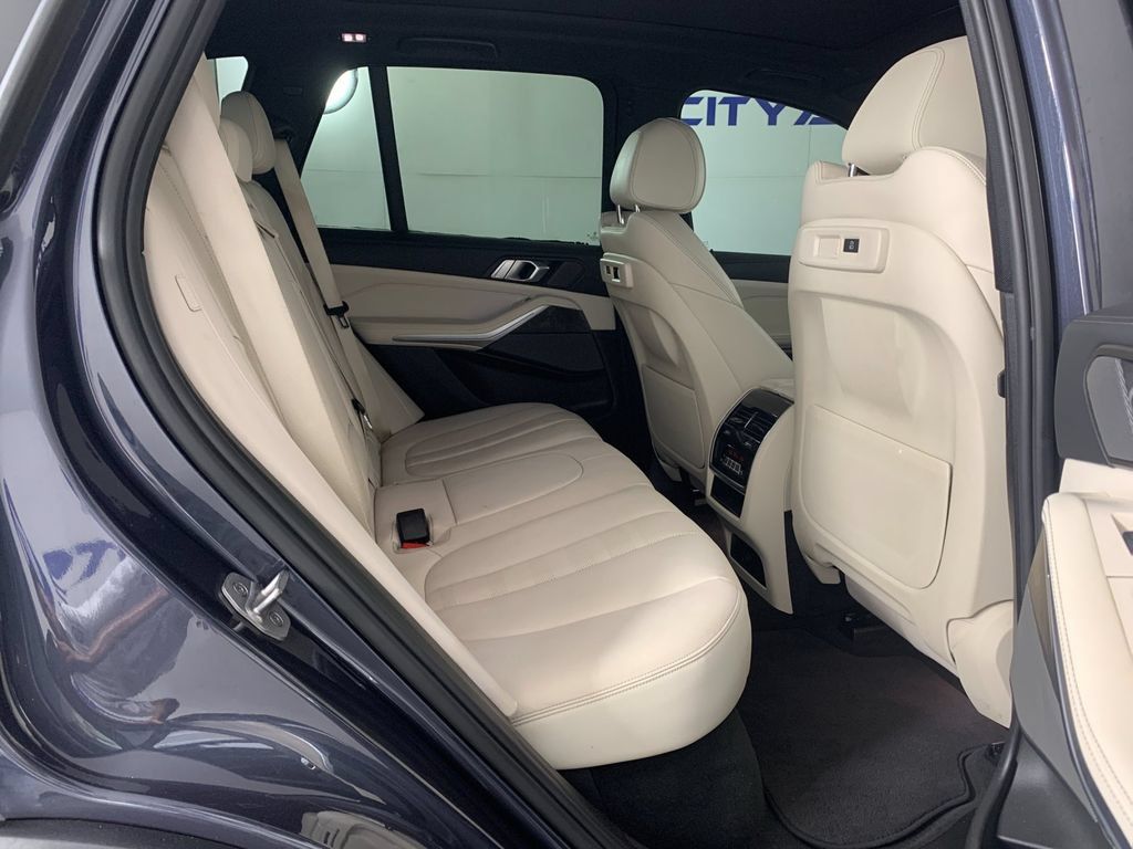 Used 2021 BMW X5 sDrive40i w/ Premium Package RWD image 37
