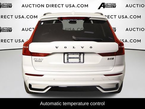 Used 2024 Volvo XC60 B5 Plus AWD/4WD image 3