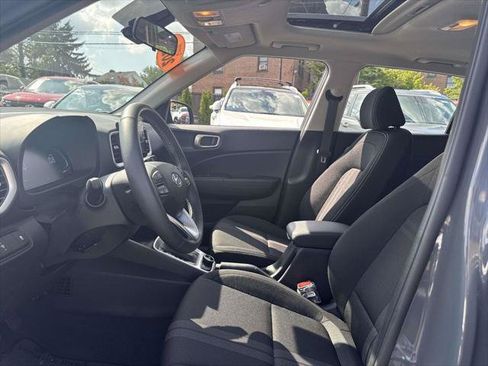 Certified 2026 Hyundai Venue SEL FWD image 16