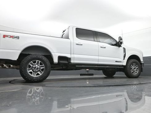 Used 2024 Ford F250 Lariat w/ FX4 Off-Road Package AWD/4WD image 16