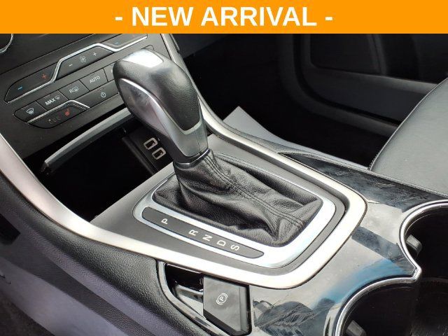 Used 2016 Ford Edge SEL w/ Equipment Group 201A AWD/4WD image 26