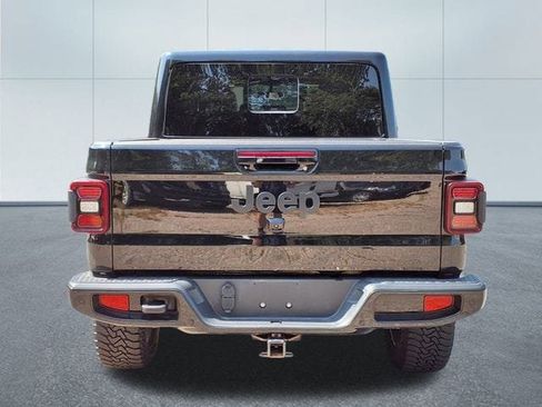 Used 2023 Jeep Gladiator Overland image 26