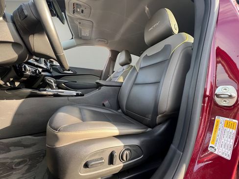 Used 2024 Chevrolet Trax ACTIV w/ Driver Confidence Package image 13