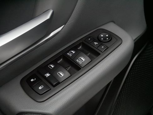 Used 2022 RAM 1500 Big Horn AWD/4WD image 19