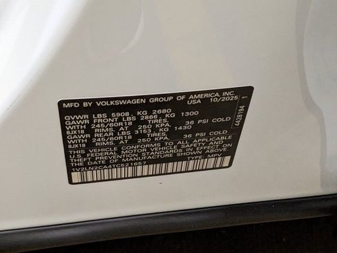 New 2026 Volkswagen Atlas SE image 30