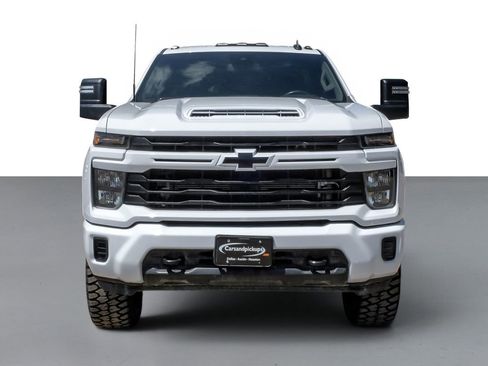 Used 2025 Chevrolet Silverado 3500 W/T AWD/4WD image 3