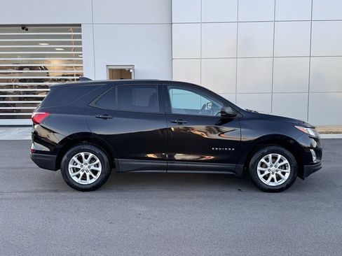 Used 2019 Chevrolet Equinox LS w/ LS Convenience Package image 22