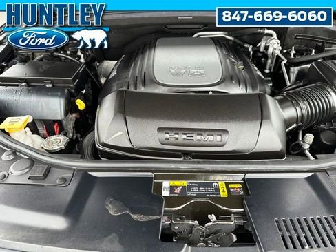 Used 2022 Dodge Durango R/T w/ Blacktop Package image 9