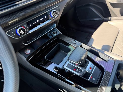 Used 2023 Audi SQ5 Premium Plus w/ Premium Plus Package image 13