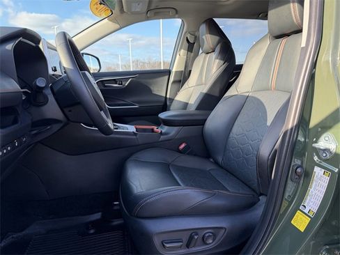 Used 2024 Toyota RAV4 Adventure image 14