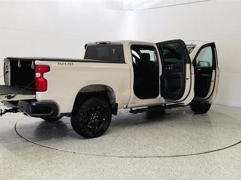 Used 2026 Chevrolet Silverado 1500 Custom Trail Boss AWD/4WD image 12