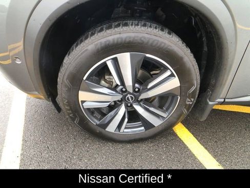 Certified 2023 Nissan Rogue SL w/ SL Premium Package image 12