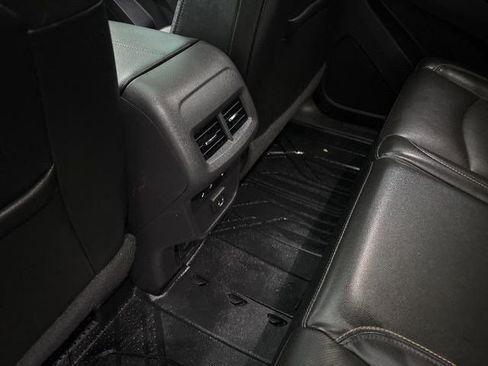 Used 2020 Chevrolet Equinox Premier image 34