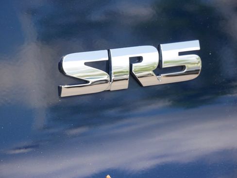 Used 2016 Toyota 4Runner SR5 Premium AWD/4WD image 10
