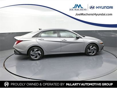 New 2025 Hyundai Elantra SEL