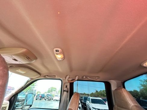 Used 2004 Ford F250 King Ranch AWD/4WD image 45