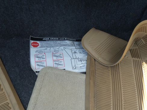 Used 2006 Mercury Grand Marquis LS image 30