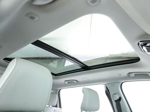 Used 2021 Jeep Grand Cherokee L Overland w/ Luxury Tech Group IV image 41