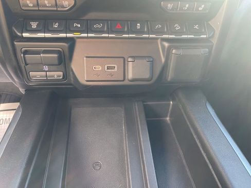 Used 2022 GMC Sierra 2500 AT4 w/ AT4 Premium Plus Package image 41