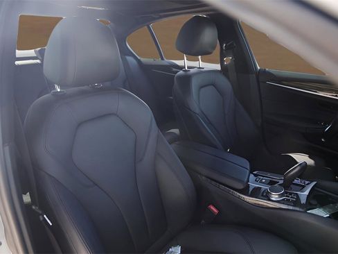 Used 2019 BMW 530i w/ Convenience Package image 33