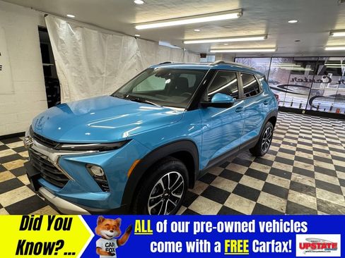 Used 2026 Chevrolet TrailBlazer LT w/ Convenience Package image 2